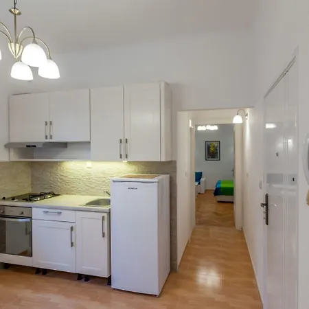 Apartamento Classy In The Center Of