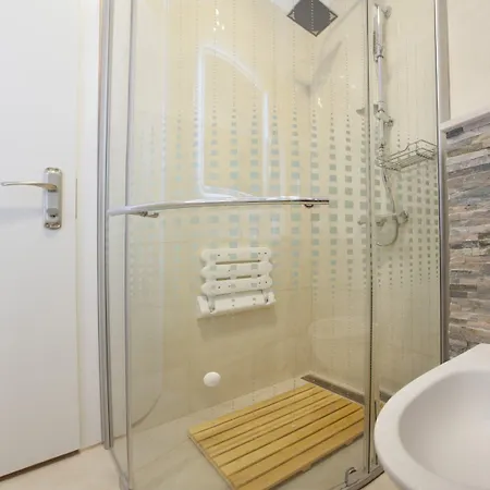 Apartamento Classy In The Center Of *