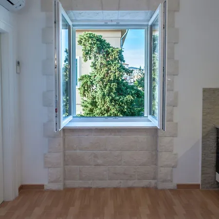 Apartamento Classy In The Center Of