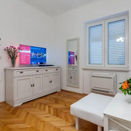 Classy In The Center Of Apartamento